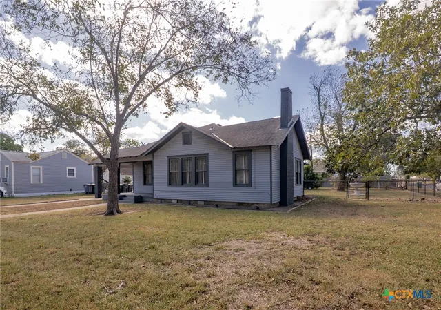 Photo 2 of Single family home for sale at 3109 N Main St, Victoria, TX 77901 | MLS# 596999 | Listing updated on 2026-07-15