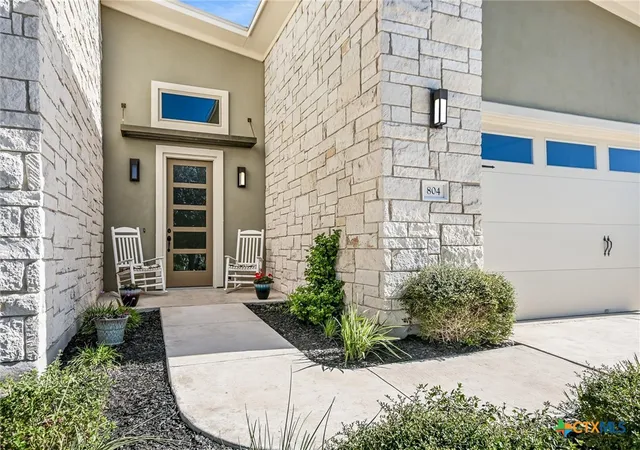 2nd image of 804 Dancing Oak Ln, San Marcos, TX 78666 | MLS# 597473