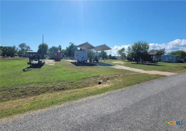 2nd image of 507 W Oakland Ave, Seadrift, TX 77983 | MLS# 597993