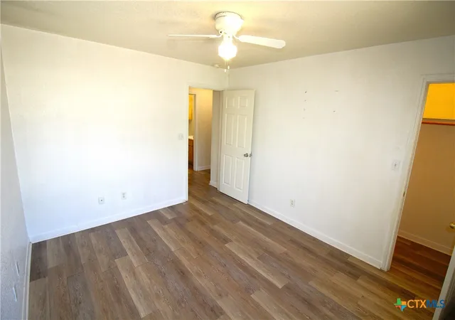 Listing Photo 2 - Condo for sale in building located at 3700 Y S Pak Ct, Killeen, TX 76542 - Unit #