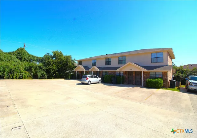 Listing Photo 3 - Condo for sale in building located at 3700 Y S Pak Ct, Killeen, TX 76542