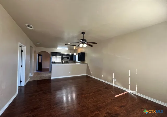 3rd image of 1105 Grace Pt Dr, Killeen, TX 76549
