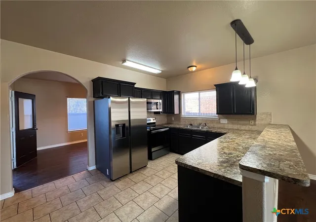 4th image of 1105 Grace Pt Dr, Killeen, TX 76549