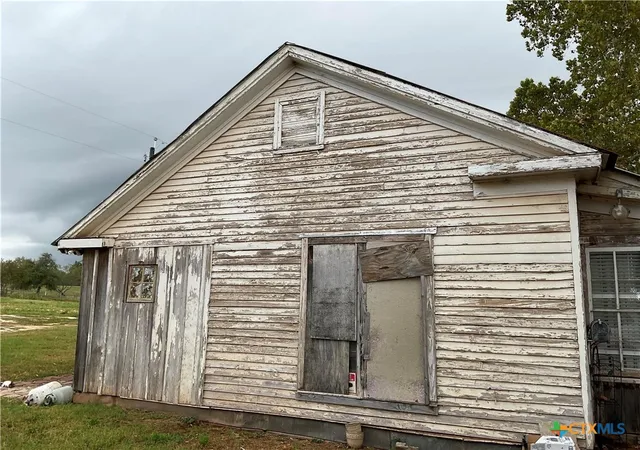 Photo 3 of Single family home for sale at 14394 Us Hwy 90a, Gonzales, TX 78629 | MLS# 598275 | Listing updated on 2026-07-07