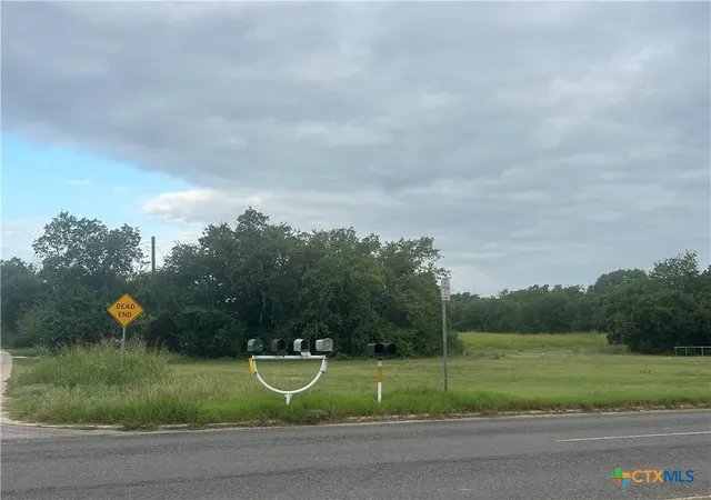 Photo 2 of Single family home for sale at 104 W Curry St, Florence, TX 76527 | MLS# 597546 | Listing updated on 2025-11-20