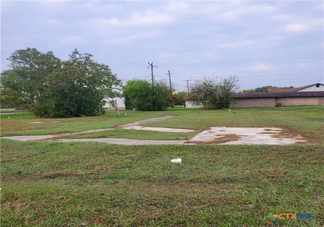 2nd image of 510 514 S Main St, Seadrift, TX 77983 | MLS# 598411