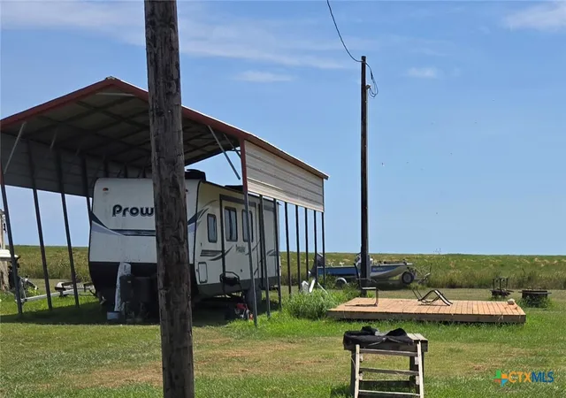 3rd image of 167 Coral Ln, Palacios, TX 77465 | MLS# 598604