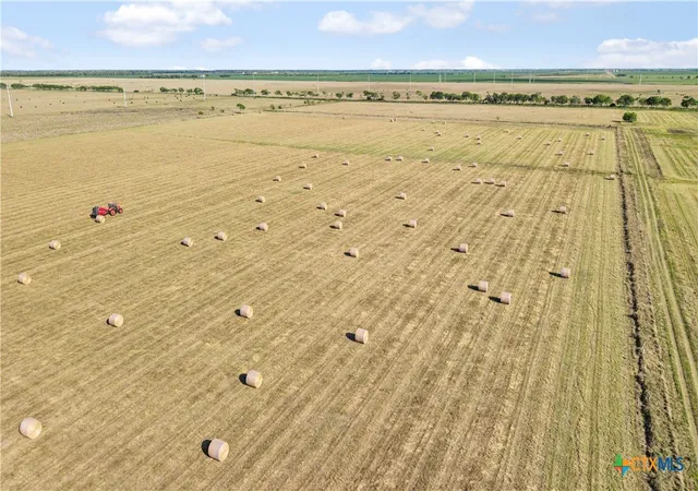 2nd image of 5629 Us 59, Edna, TX 77957 | MLS# 598167