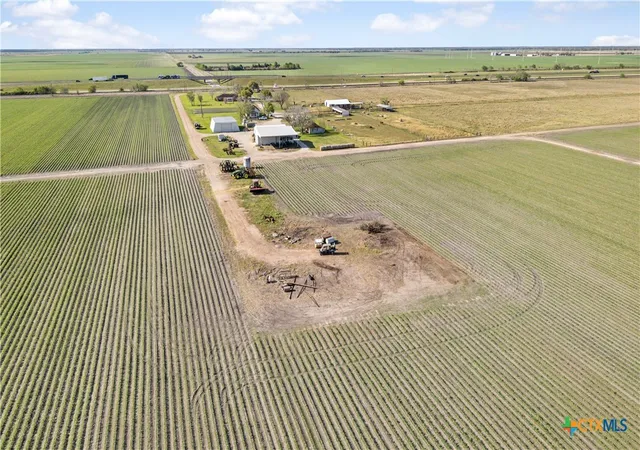 4th image of 5629 Us-59, Edna, TX 77957 | MLS# 598167