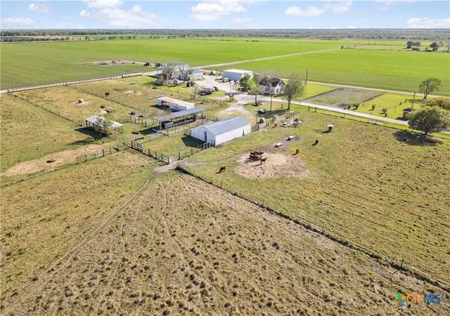 5th image of 5629 Us-59, Edna, TX 77957 | MLS# 598167