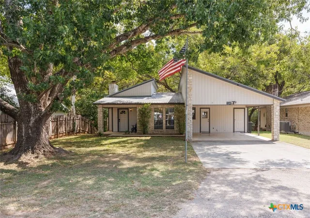 Photo 2 of Single family home for sale at 1540 Ponderosa Dr, New Braunfels, TX 78132 | MLS# 598891 | Listing updated on 2026-05-26