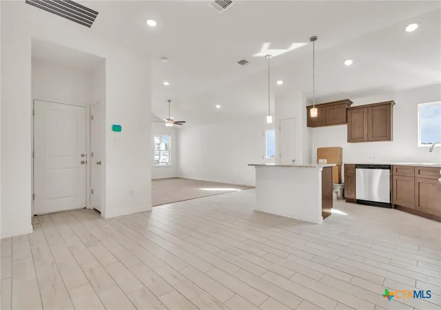 Photo 4 of Single family home for sale at 113 Andrew Dr, Killeen, TX 76549 | MLS# 598926 | Listing updated on 2026-07-25