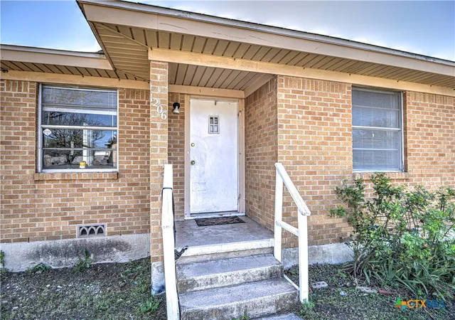 Photo 3 of Single family home for sale at 1206 Jefferis Ave, Killeen, TX 76543 | MLS# 598955 | Listing updated on 2026-06-02