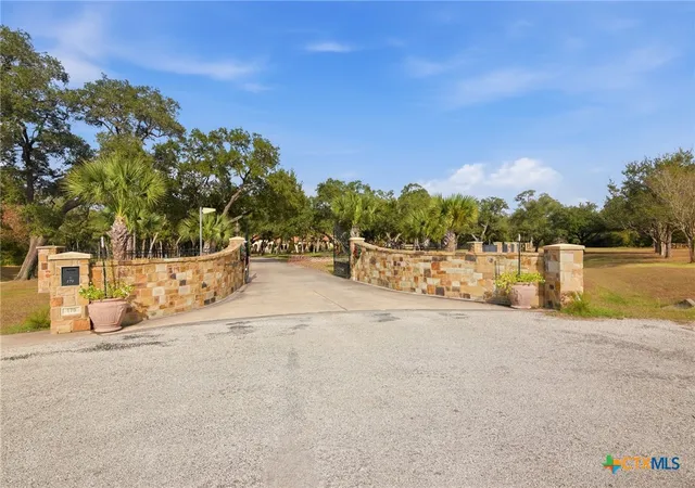 Homes for sale in Inez, TX | 179 Post Oak Pl, Inez, TX 77968 | MLS# 599038