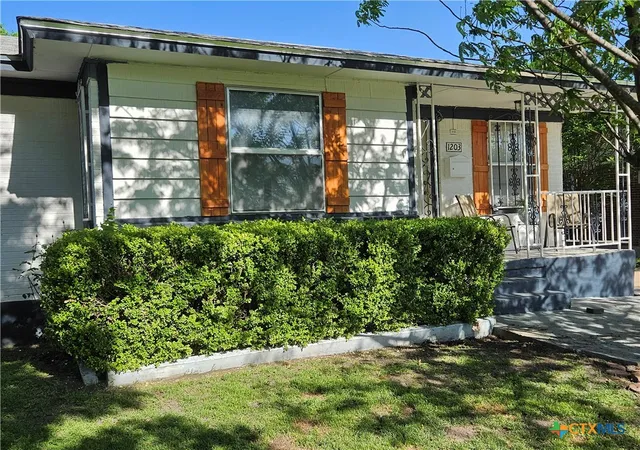 Photo 2 of Single family home for sale at 1203 Rev R A Abercrombie Dr, Killeen, TX 76543 | MLS# 599057 | Listing updated on 2026-06-19