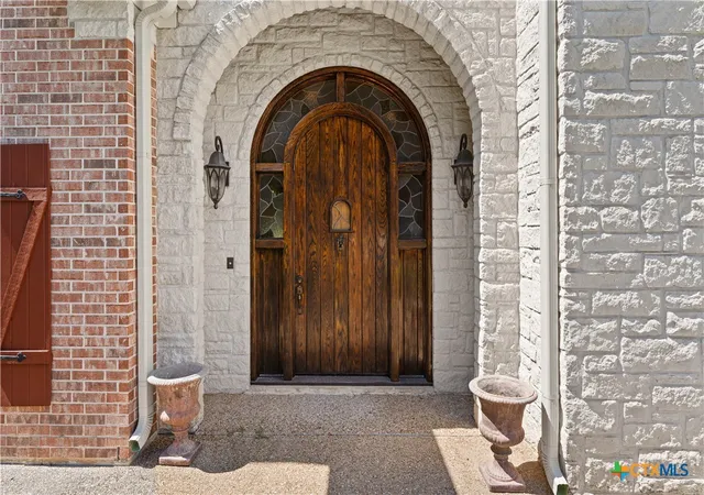 Photo 3 of Single family home for sale at 300 Salado Crk Pl, Salado, TX 76571 | MLS# 599382 | Listing updated on 2026-07-17