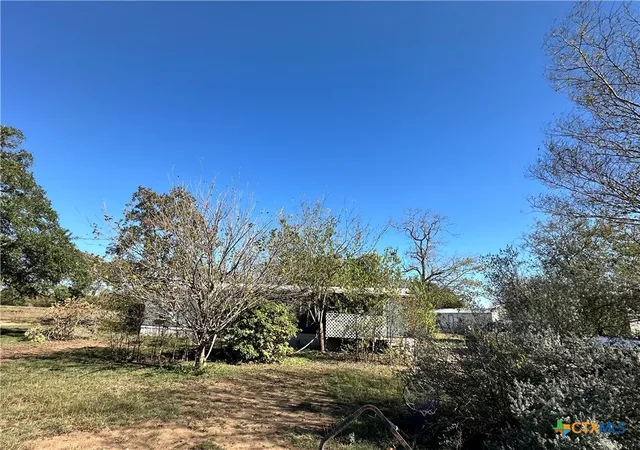 Photo 3 of Manufactured home for sale at 2577 Villa Vista #24, Seguin, TX 78155 | MLS# 599478 | Listing updated on 2026-05-26