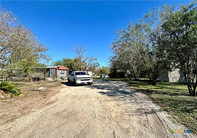 Photo 4 of Manufactured home for sale at 2577 Villa Vista #24, Seguin, TX 78155 | MLS# 599478 | Listing updated on 2026-05-26