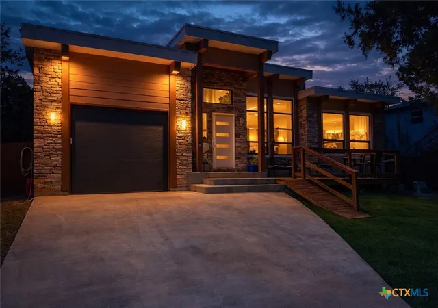 3rd image of 1151 Eastview Dr, Canyon Lake, TX 78133 | MLS# 599598