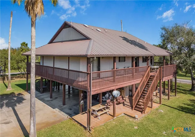 5th image of 1401 W Main St, Port O Connor, TX 77982 | MLS# 589957