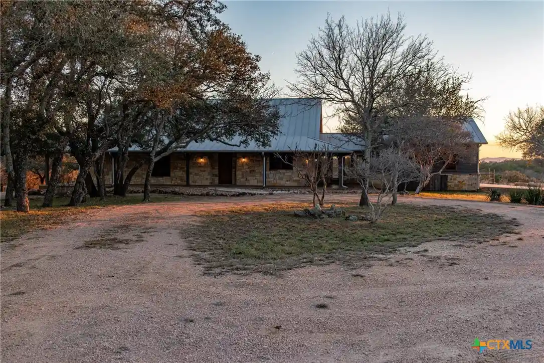 Single family home for sale at 1250 Rocky Holw Dr, Burnet, TX 78611 | MLS# 599890
