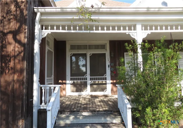 Photo 2 of Sale Pending at 342 W Oak St, Goliad, TX 77963 | MLS# 599894 | Listing updated on 2026-07-24