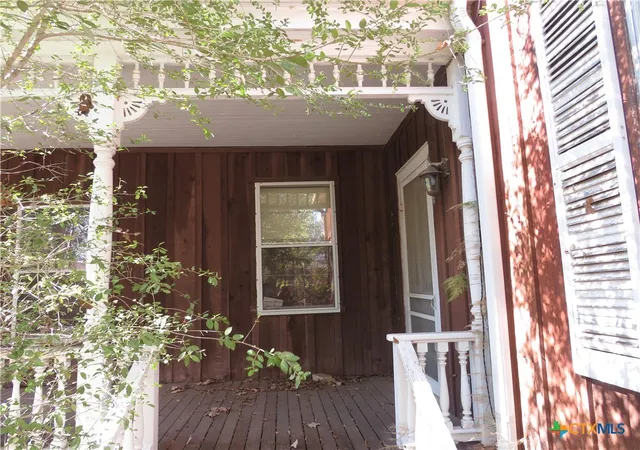 Photo 3 of Sale Pending at 342 W Oak St, Goliad, TX 77963 | MLS# 599894 | Listing updated on 2026-07-24
