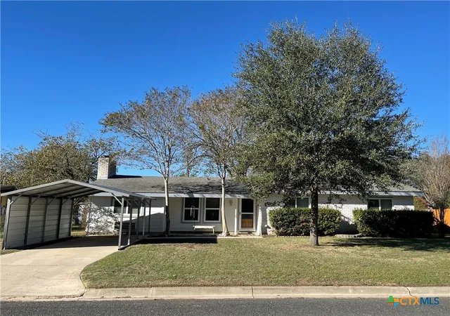 Photo 1 of Single family home for sale at 1710 Rosewood St, Seguin, TX 78155 | MLS# 599981 | Listing updated on 2026-09-19
