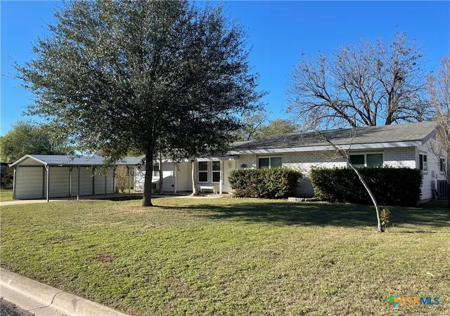 Photo 2 of Single family home for sale at 1710 Rosewood St, Seguin, TX 78155 | MLS# 599981 | Listing updated on 2026-09-19