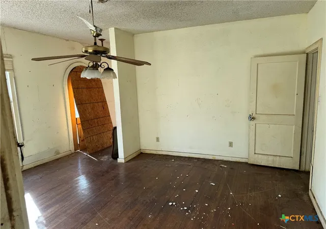 Photo 3 of Single family home for sale at 803 N 13th Street, Temple, TX 76501 | MLS# 600266 | Listing updated on 2026-02-25