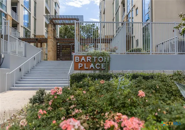 19th image of 1600 Barton Springs Rd #5610, Austin, TX 78704 | MLS# 600305
