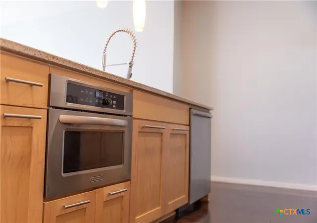 3rd image of 1600 Barton Springs Rd #5610, Austin, TX 78704 | MLS# 600305