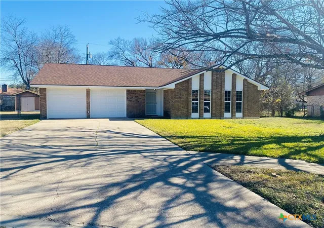 Photo 1 of Single family home for sale at 2104 Beta Cir, Killeen, TX 76543 | MLS# 600422 | Listing updated on 2026-04-06