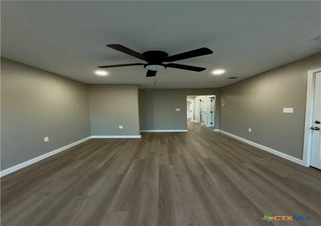 2nd image of 1312 E Anaqua Ave, Victoria, TX 77901 | MLS# 600390