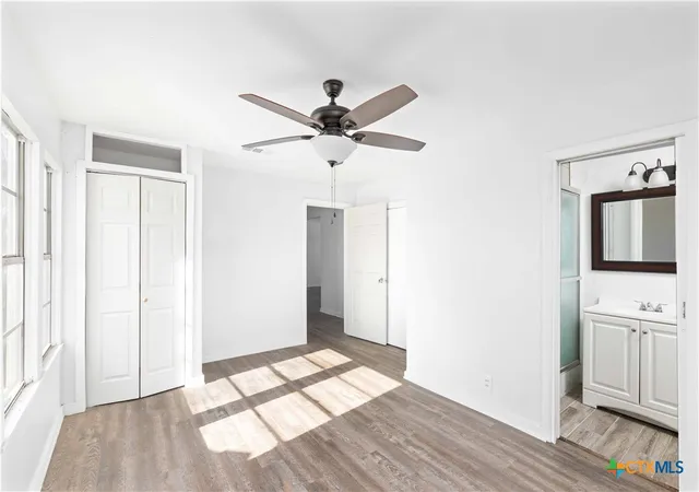 Photo 4 of Single family home for sale at 104 E Whitney St, Hamilton, TX 76531 | MLS# 600584 | Listing updated on 2026-10-01