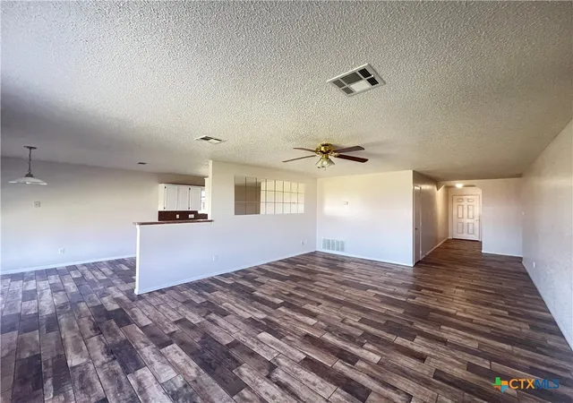 4th image of 3107 Tom Lockett Dr, Killeen, TX 76549 | MLS# 600619