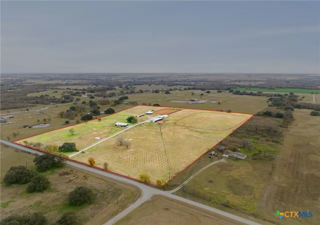 Homes for sale in Chilton, TX | 452 County Road 470, Chilton, TX 76632 | MLS# 600872