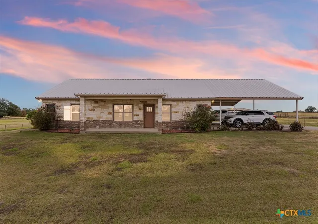 Homes for sale in Chilton, TX | 452 County Road 470, Chilton, TX 76632 | MLS# 600872