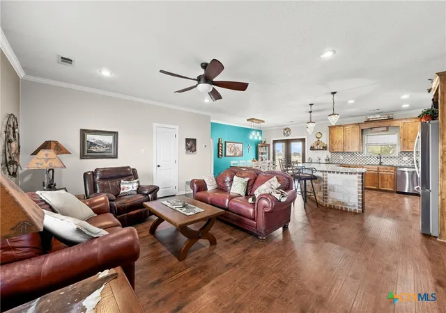 Homes for sale in Chilton, TX | 452 County Road 470, Chilton, TX 76632 | MLS# 600872