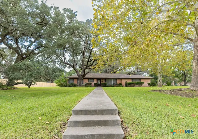 Photo 1 of Single family home for sale at 1209 Moss Ln, Cuero, TX 77954 | MLS# 600867 | Listing updated on 2026-09-21