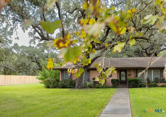 Photo 3 of Single family home for sale at 1209 Moss Ln, Cuero, TX 77954 | MLS# 600867 | Listing updated on 2026-09-21