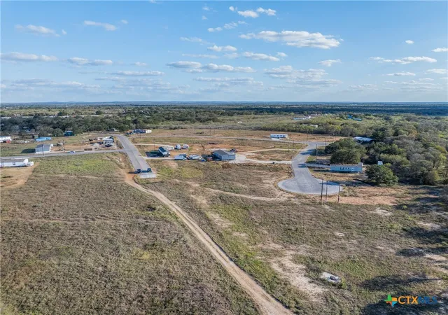 3rd image of 156 Grace Ln, Dale, TX 78616 | MLS# 600918