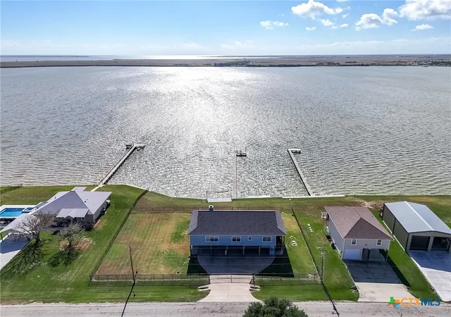 48th image of 1504 W Bayshore Dr, Palacios, TX 77465 | MLS# 600936