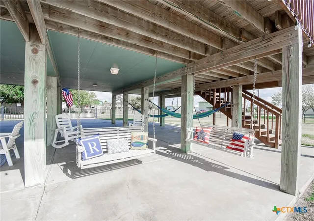 5th image of 1504 W Bayshore Dr, Palacios, TX 77465 | MLS# 600936