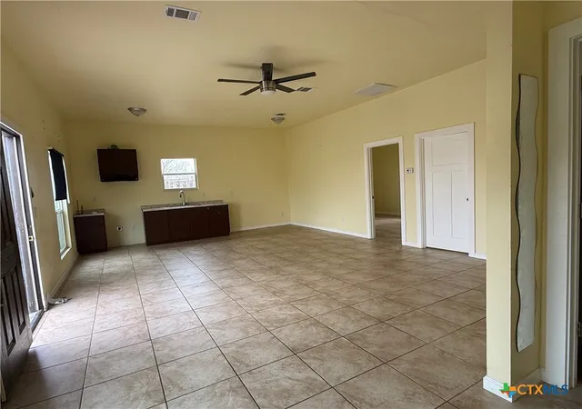 3rd image of 109 Cross Meadow Cvs, Hutto, TX 78634 | MLS# 600943