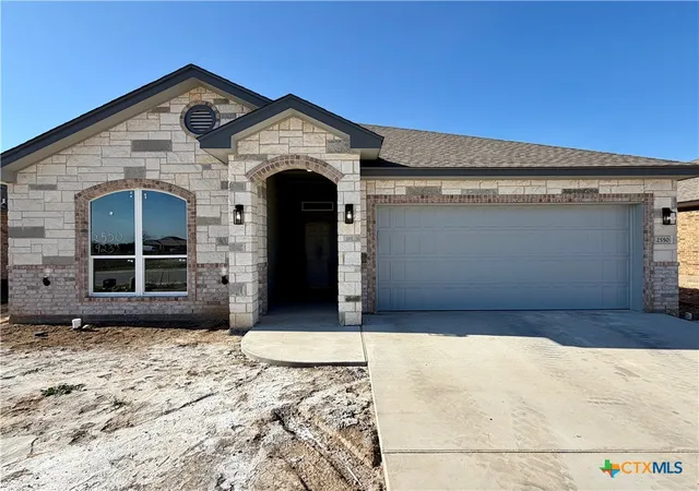 Photo 1 of Single family home for sale at 2550 Settlers Oak Dr, Belton, TX 76513 | MLS# 597639 | Listing updated on 2026-10-06
