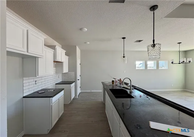 Photo 3 of Single family home for sale at 2550 Settlers Oak Dr, Belton, TX 76513 | MLS# 597639 | Listing updated on 2026-10-06