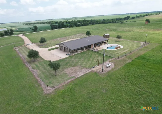Photo 4 of House for sale at 1747 Cr 139 Loop, Cameron, TX 76520 | MLS# 601151 | Listing updated on 2026-07-01