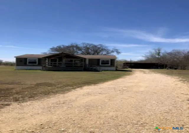 Homes for sale in Cibolo, TX | 1188 Haeckerville Rd, Cibolo, TX 78108 | MLS# 601727