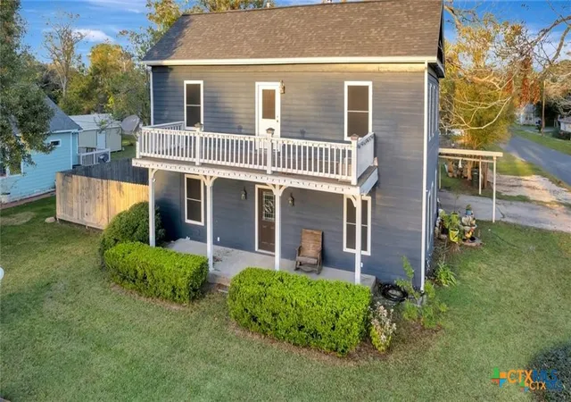 3rd image of 114 S Washington, El Campo, TX 77437 | MLS# 601693